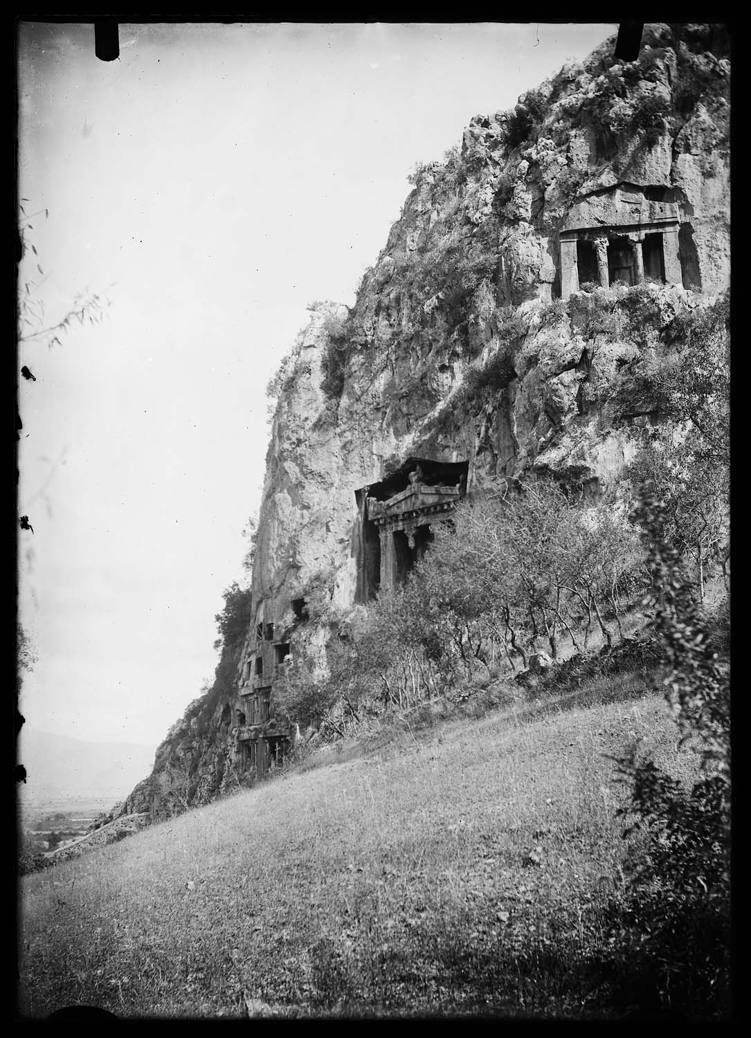 Tombes lyciennes rupestres